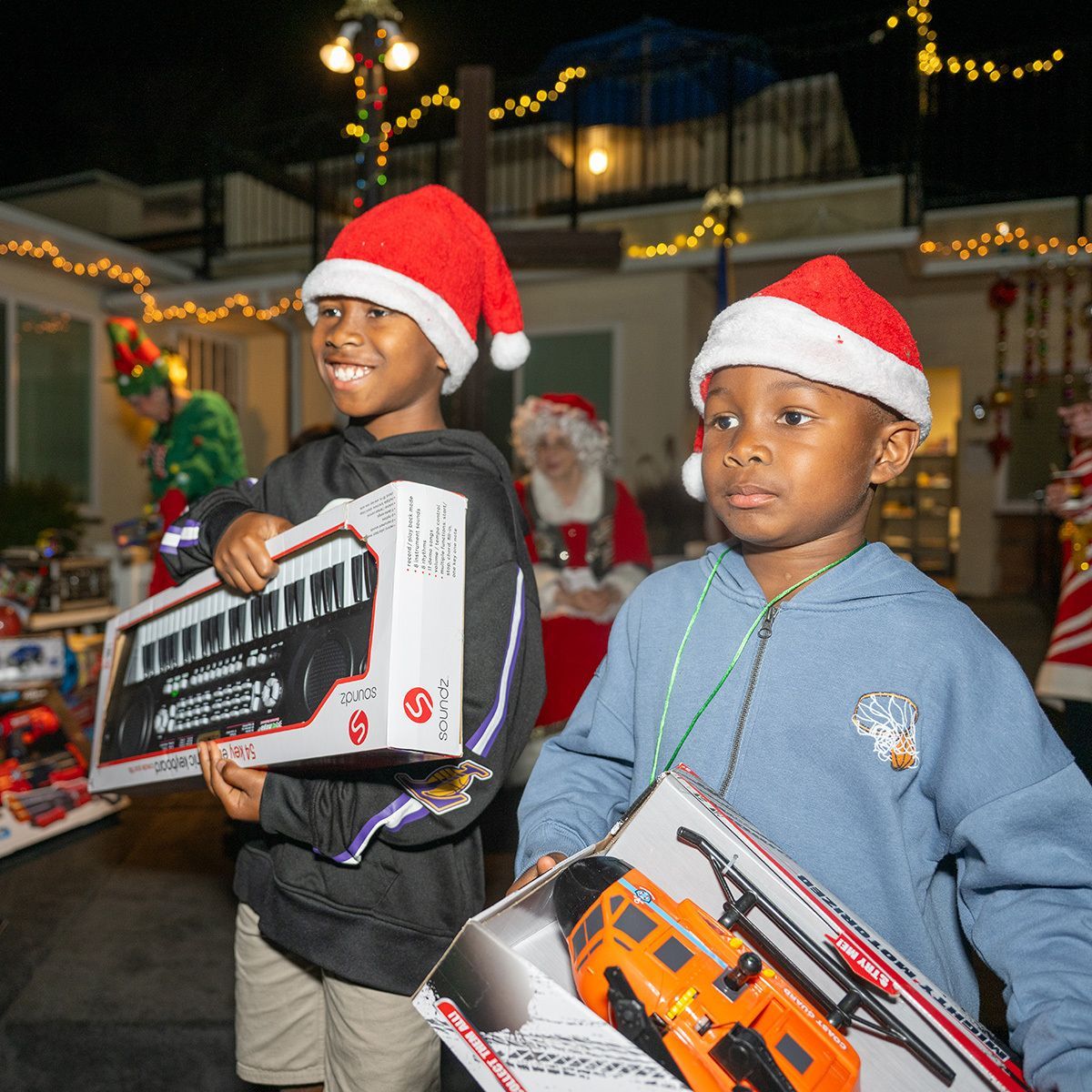 HelloMissionary's tweet image. Thank you to all who were a part of Giving Christmas Away to our friends at The City Center transitional living center! You purchased gifts, wrapped gifts, served at and contributed financially toward a Christmas party for the residents of this wonderful place!