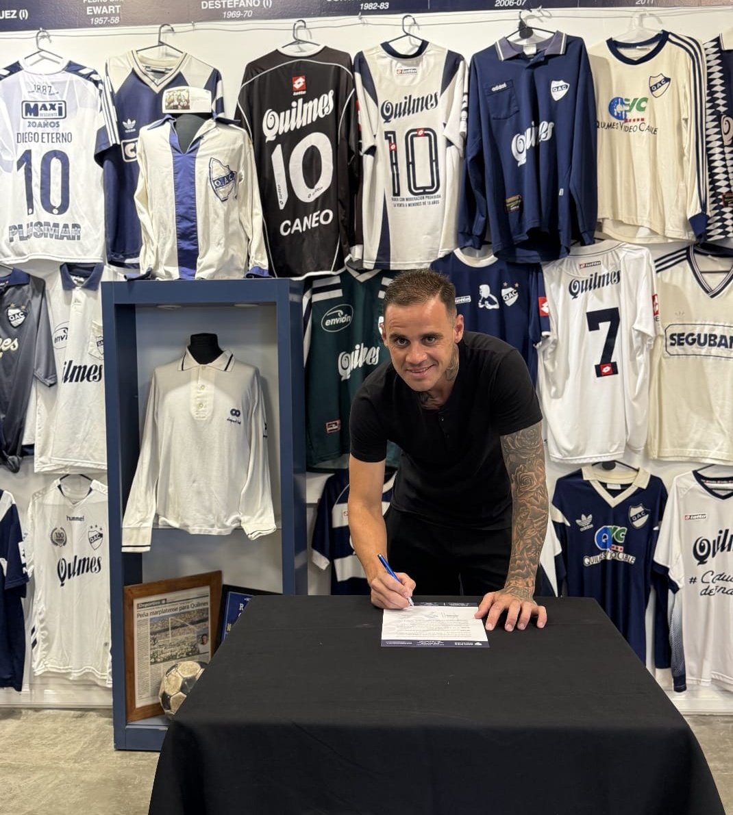 𝐀𝐫𝐢𝐞𝐥 𝐊𝐢𝐩𝐩𝐞𝐬, 𝐧𝐮𝐞𝐯𝐚 𝐢𝐧𝐜𝐨𝐫𝐩𝐨𝐫𝐚𝐜𝐢𝐨́𝐧 𝐝𝐞𝐥 𝐐𝐮𝐢𝐥𝐦𝐞𝐬 𝐀𝐭𝐥𝐞́𝐭𝐢𝐜𝐨 𝐂𝐥𝐮𝐛

🇫🇮 El defensor de 31 años firmó su contrato con la institución hasta diciembre de 2026 y se suma al plantel de Alfredo Grelak. Llega libre luego de su paso por San