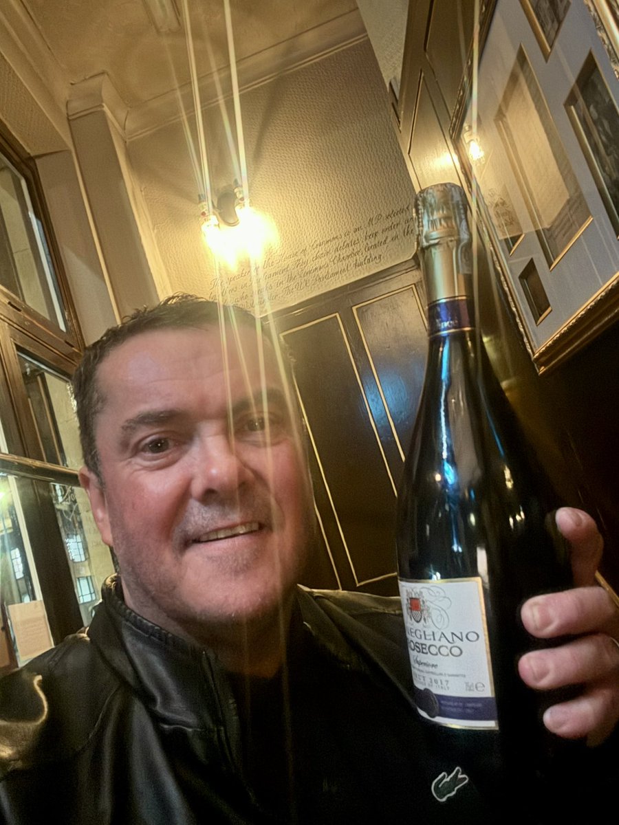 GraemeBandeira's tweet image. I won 🏆

Britain’s Best Political Cartoon 2025!

Thanks to all who voted 🙏