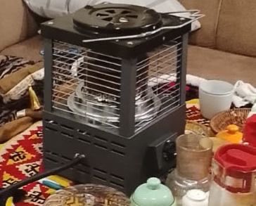 Police_Jo's tweet image. الأمن العام : مدافئ الشموسة أداة قتل داخل منازلكم، نتمنى من الجميع الالتزام بهذا التحذير وأخذه بكل جدية والتخلص من تلك المدافئ على الفور   

التفاصيل:
facebook.com/share/p/1ACNPg…

#شتاء_آمن #الأردن #الأمن_العام