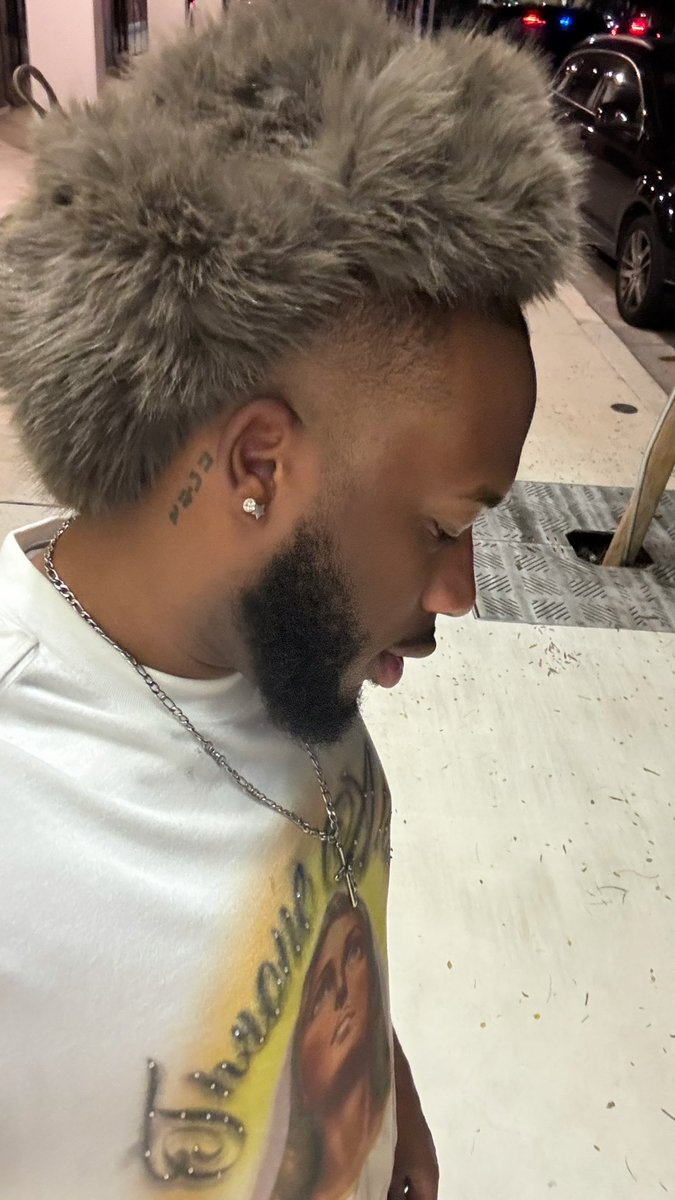 Travfromthrone's tweet photo. Hi https://t.co/RzKDJ6KEW5