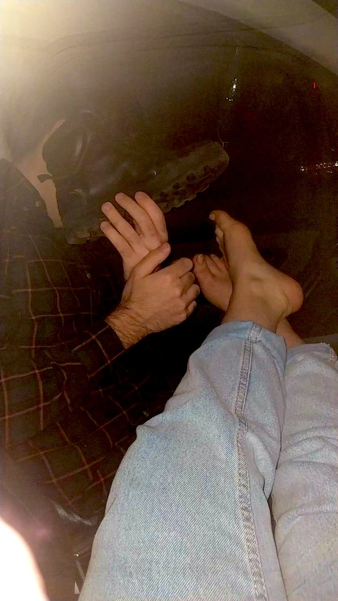 Çorapsız giydiğim botu cidden nasıl kokladı hala iğreniyorum ben 🤢😰 #finansalköle