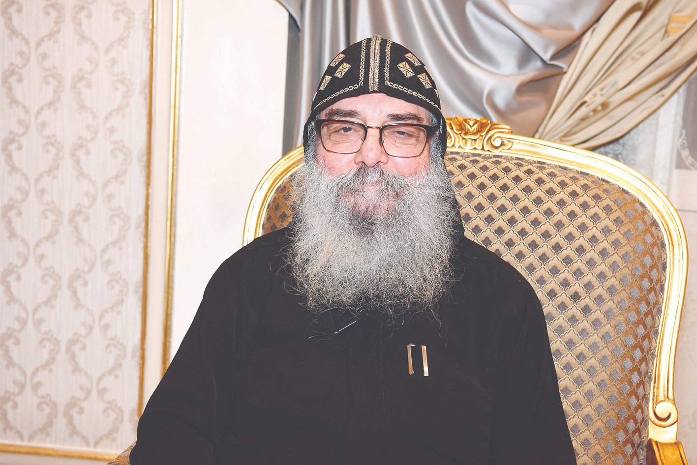 القمص بيجول الأنبا بيشوي: قيادة صاحب السمو اتسمت بوضع مصلحة الوطن في مقدمة الأولويات - هنّأ الأمير بمرور عامين على توليه مقاليد الحكم في البلاد 