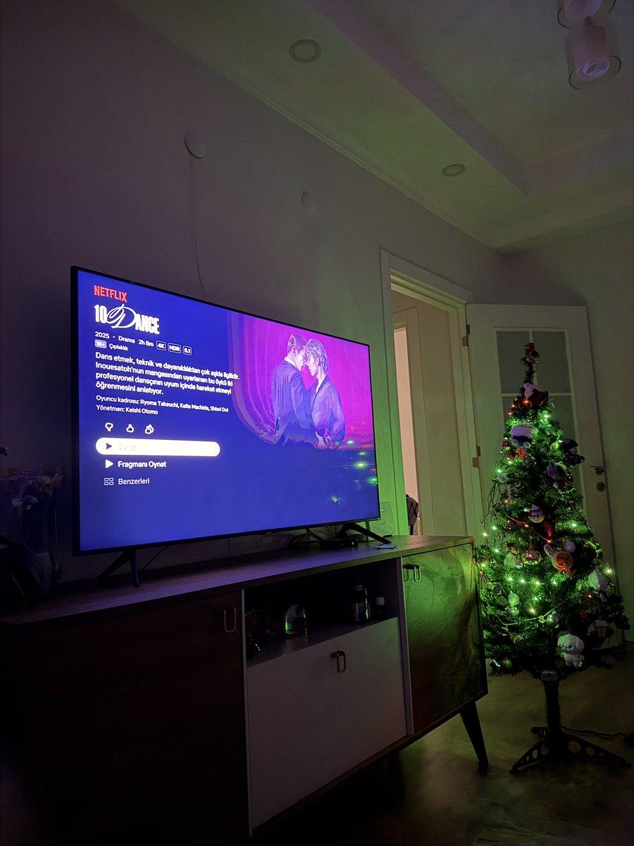 springdelusion's tweet photo. yaoi xmas 🎄 https://t.co/BMcm8QOZQS