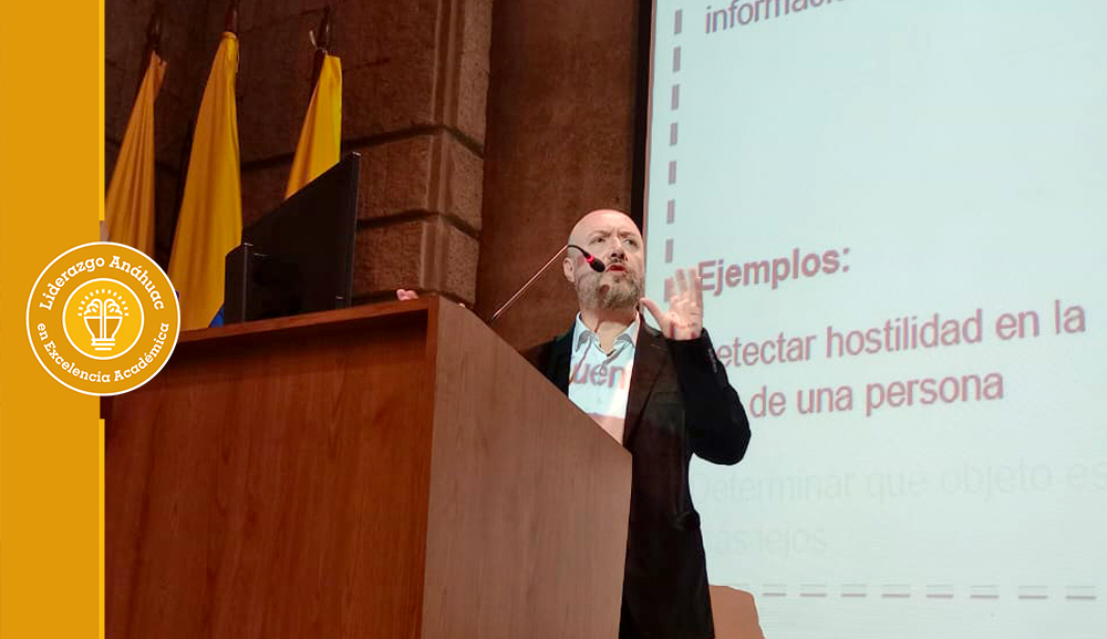 Fernando Mariné participó en Bolsa Millonaria 2025, con la ponencia “Behavioral finance para invertir”.

Destacó cómo la psicología y sesgos conductuales influyen en decisiones financieras y la importancia de formar inversionistas más críticos ante la volatilidad de los mercados.