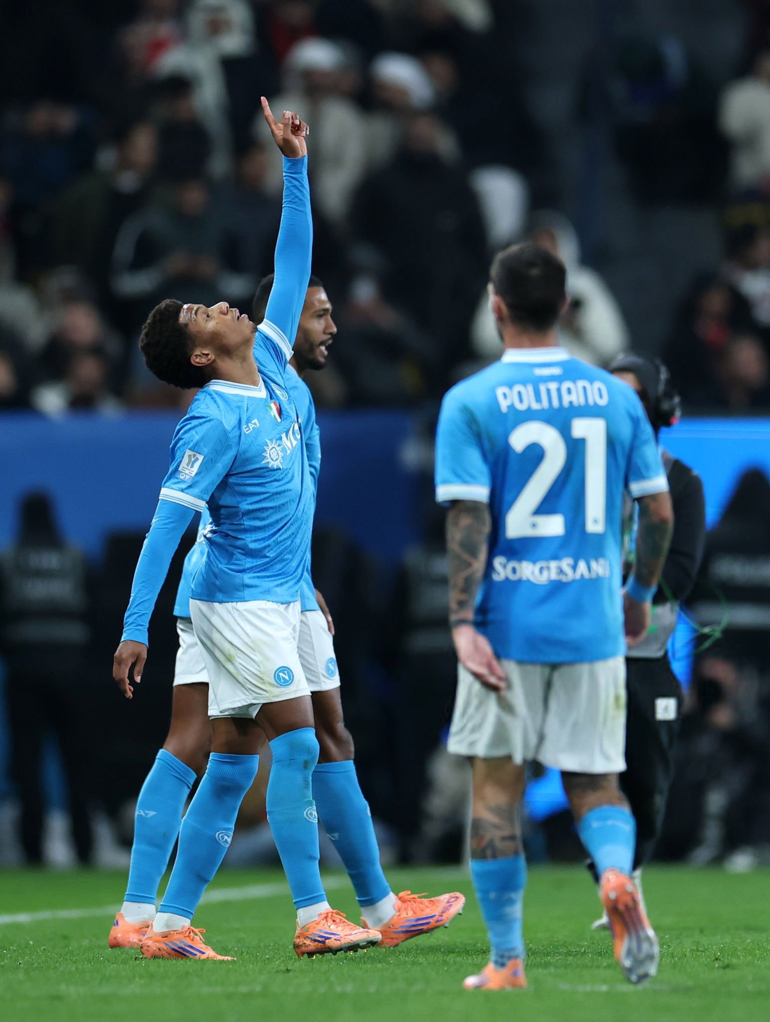 نابولي يتغلب على ميلان بهدفين دون مقابل ويصعد لنهائي كأس السوبر الإيطالي لمواجهة الفائز من مواجهة الغد بين إنتر وبولونيا 