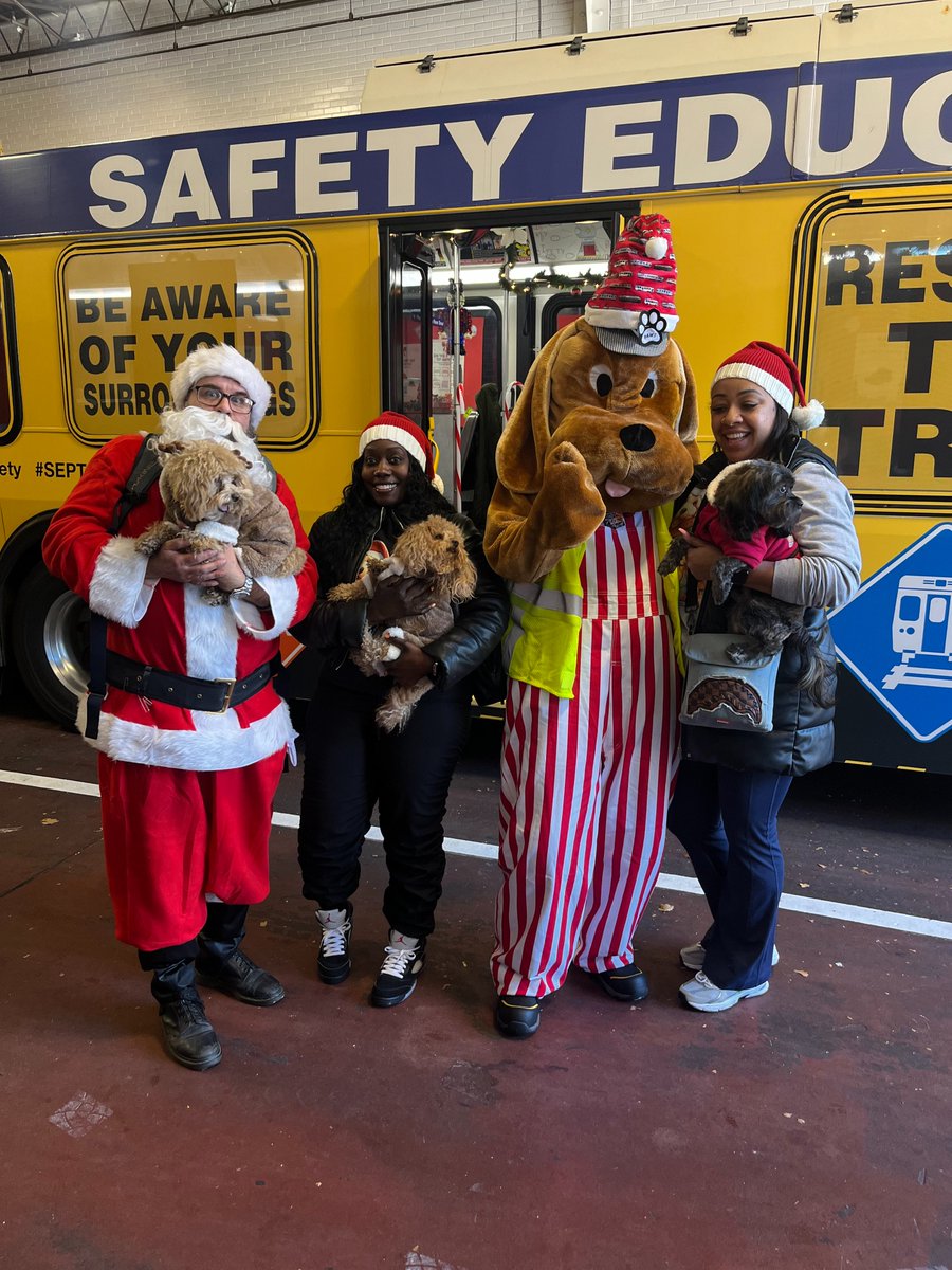 SEPTASafety's tweet photo. As we close out 2025, Paws and the Safety Bus have been very busy this holiday season! Paws helped greet customers as they shopped at our Transit Store! Our Safety bus lead the 11th Annual Holiday Bus Competition🐾🛍️🚌 #NeverTooBusyForSafety #SafetyFun https://t.co/ahyGaDpPme