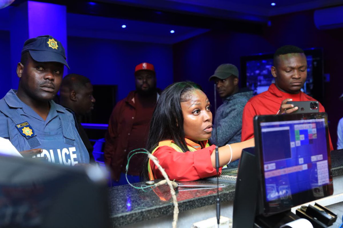 𝔹𝕝𝕖𝕤𝕤𝕚𝕟𝕘 𝕋𝕤𝕙𝕖𝕘𝕠 𝕆𝕣𝕒𝕥𝕚𝕝𝕨𝕖 tweet media