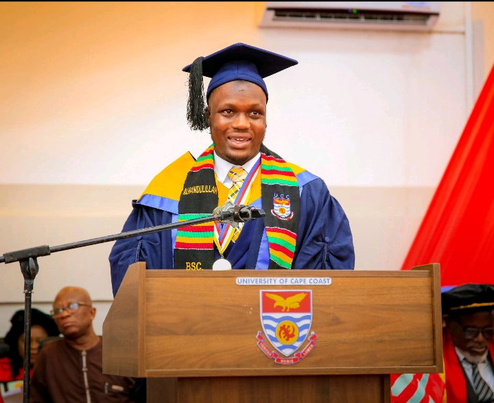 assagucc's tweet photo. Flawless Victory 👏👏👏

CONGRATULATIONS NASIRUDEEN🥳🥳

8 A's in WASSCE and 50 A's in the University👏🤯

A perfect 4.0 CGPA = A perfect Valedictorian 🎯

You made ASSAG-UCC proud, ayekoo🙇👌 https://t.co/ec0V3tiR3Z