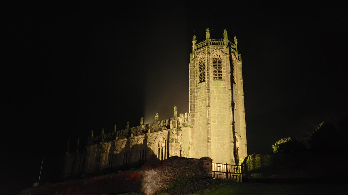 (Late night) white van window view of the day: St Michael's church, Coxwold.
It's been a bluddy long 'un...
#WVWV