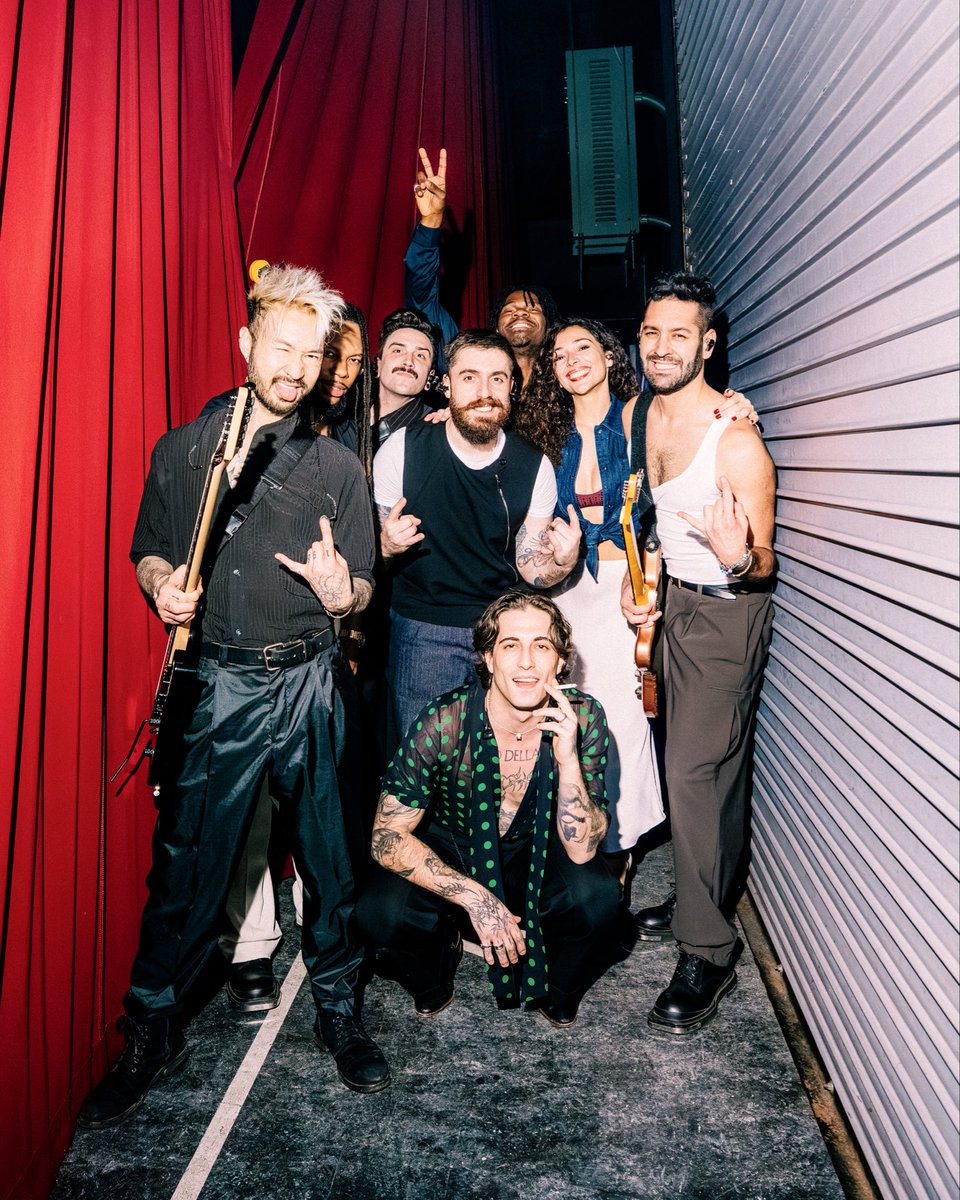 daviddamiano99's tweet photo. It’s a wrap guys! My first solo world tour is over and I couldn’t be more proud of this whole journey. 
I wanna thank my amazing band and my incredible team for all the support and hard work of this last few months. 
Last but not least, I wanna thank all of u that came to the shows, thanks for your trust, your time and your energy.
I’ll see you soon guys, meanwhile I’ll rest a little bit.
Love y’all.
Grazie a tutti♥️