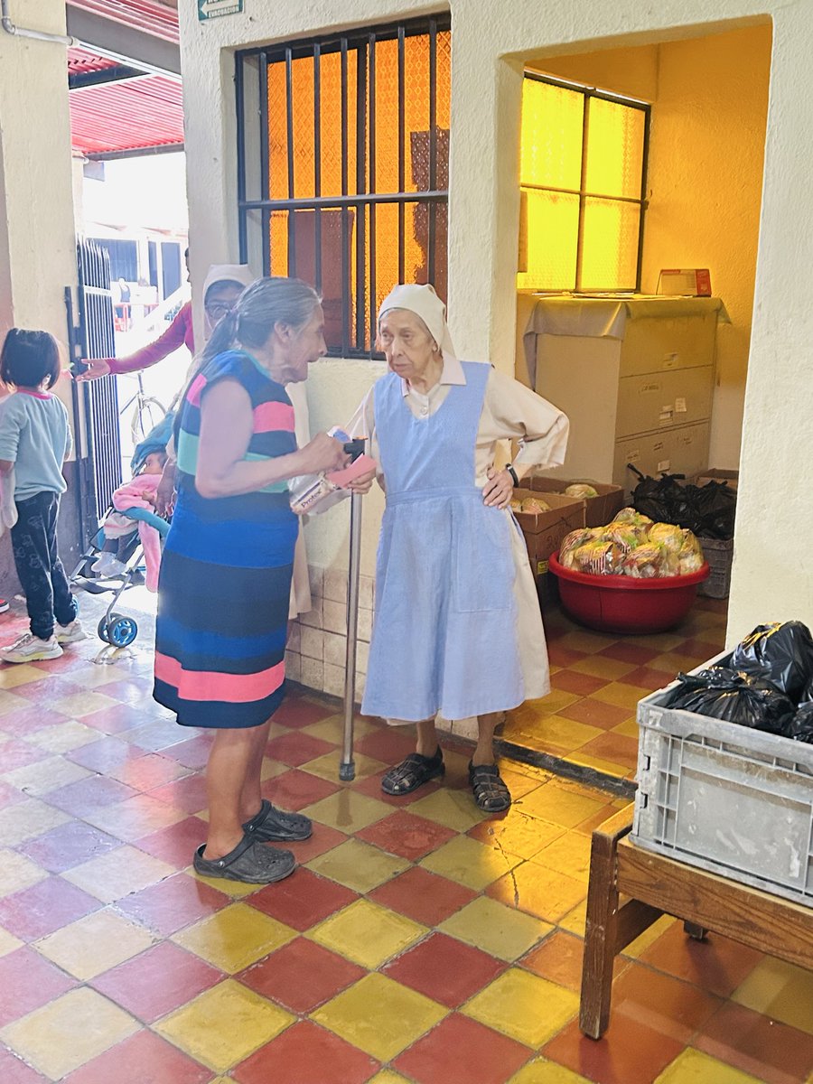 Hijas de la Caridad tweet media