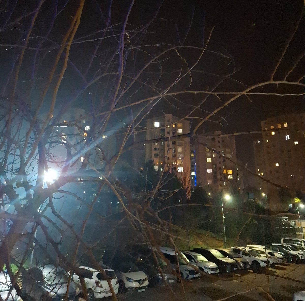 Sonrası malum
Ölüm çalar kapını..
Beyazlara sarılı
Örterler üstünü
Ve daha 
Hiç üşümezsin...

#iyigeceler
#Hayırlıcumalar 
🤍