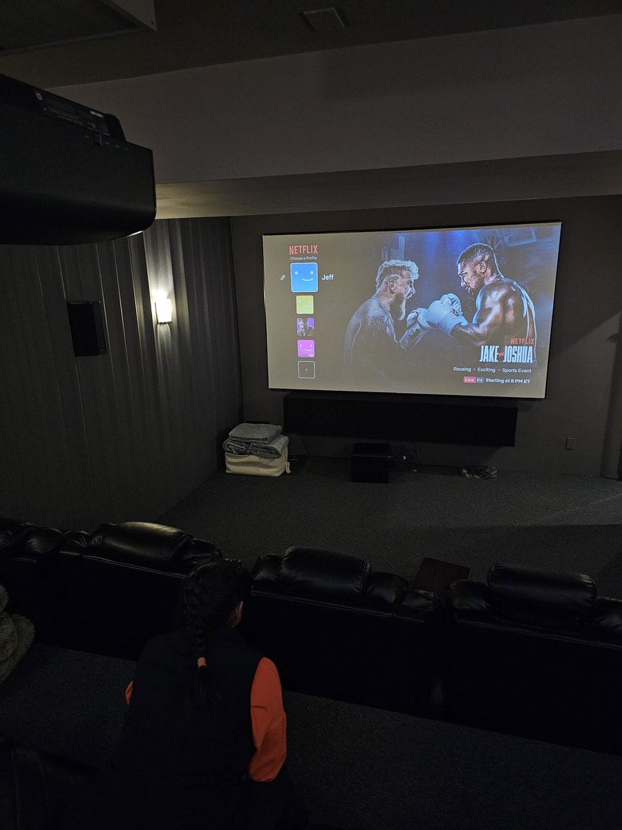NewEnglandCryp1's tweet photo. Home Theater install this week in Rhode Island. Completed. On to the next one!
#HomeTheater #RhodeIsland #Tech #Hardware #Sony #4K #soundsystems https://t.co/WX1AUrXP1k