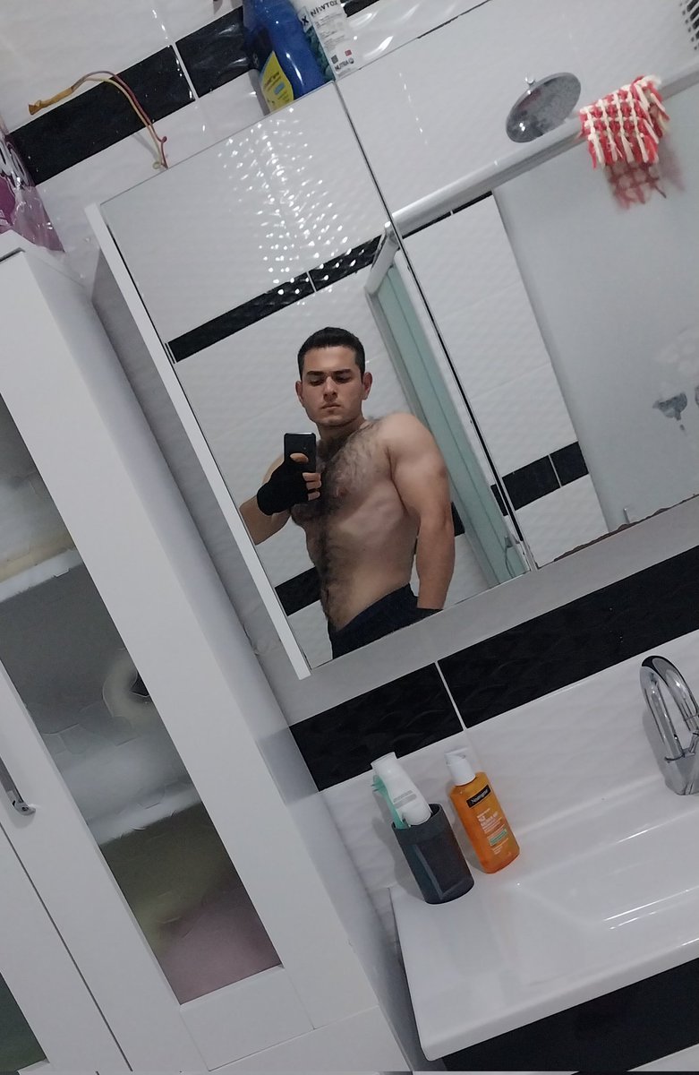 OPaltaoglu's tweet image. Yeni halimi değilde 2 yıl önceki tiktok yayınındaki halimi paylaşmaya devam ediyorlar neden?