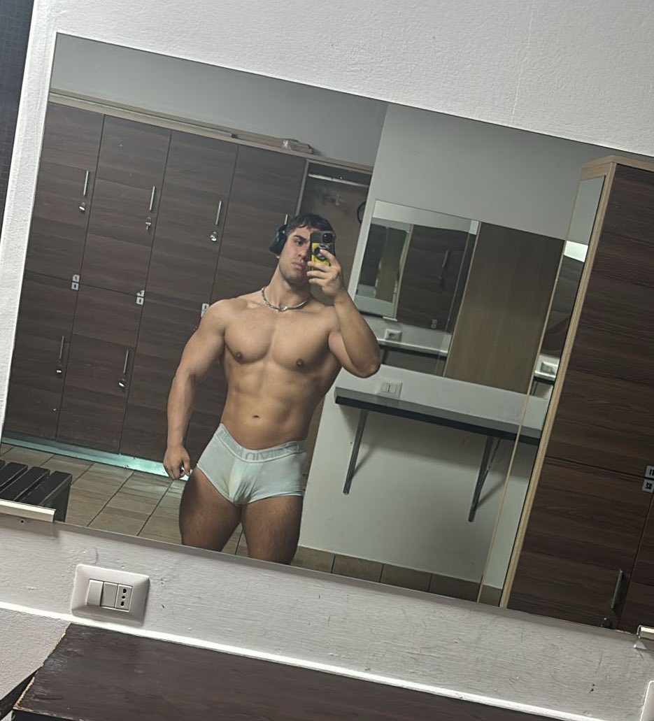 ccbboy03's tweet image. 💀💀