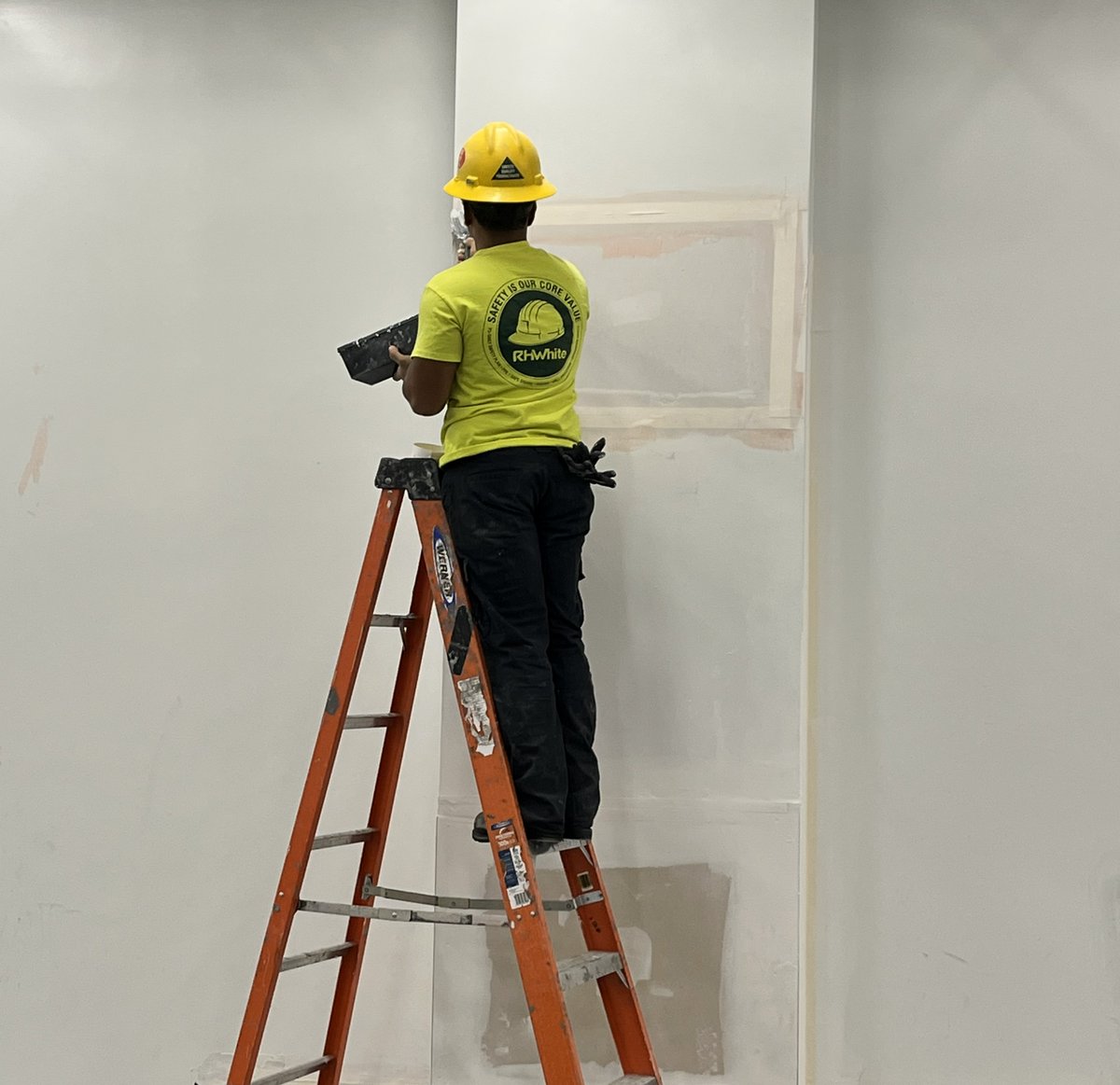 rhwhiteco's tweet photo. Jobsite visit in Westborough 
Great to see progress on our office renovation project and connect with the crews delivering quality work every day. Thanks to Steve and Karl for the walkthrough. #JobsiteVisit #Construction #SafetyFirst #GeneralContractor https://t.co/4aJmBwhOEV