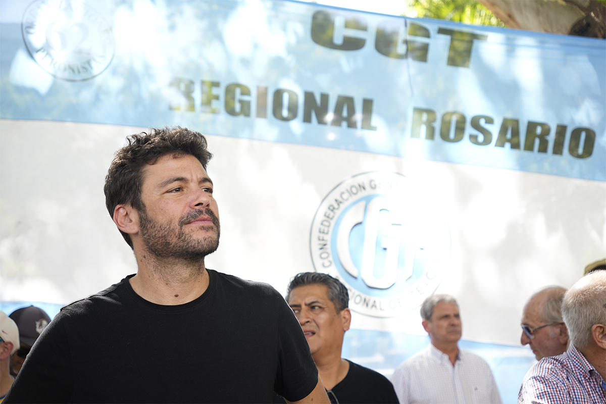 En Rosario, como en todo el país, nos movilizamos para decirle no a la reforma laboral con la que el gobierno nacional pretende eliminar los derechos conquistados por las y los trabajadores ❤️💪🏼