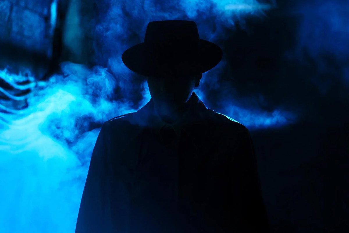 nadreviews's tweet image. Bi Gan’s RESURRECTION is mind blowing. If this film is playing at a theatre near you, go see it!!