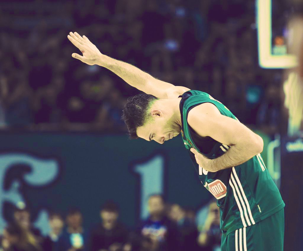 nystazo's tweet image. Πόσο λυπάμαι για τα χρόνια που πήγαν χαμένα…Είχαμε να δούμε αρχηγό αυτού του βεληνεκούς από εποχή 3D. 
Κώστα Σλούκα σ’ ευχαριστούμε που παίζεις για την Πανάθα μας ☘️💚 

#paobc