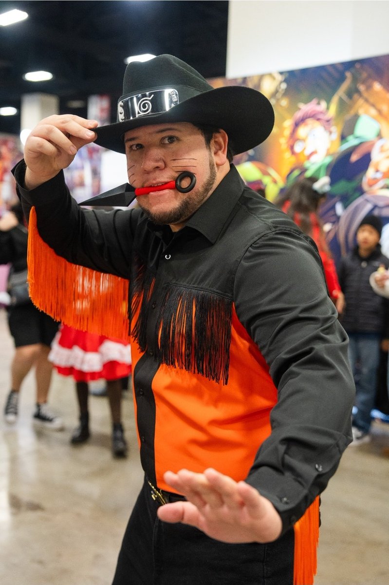 Texas Ado 🔜 Weebcon tweet media