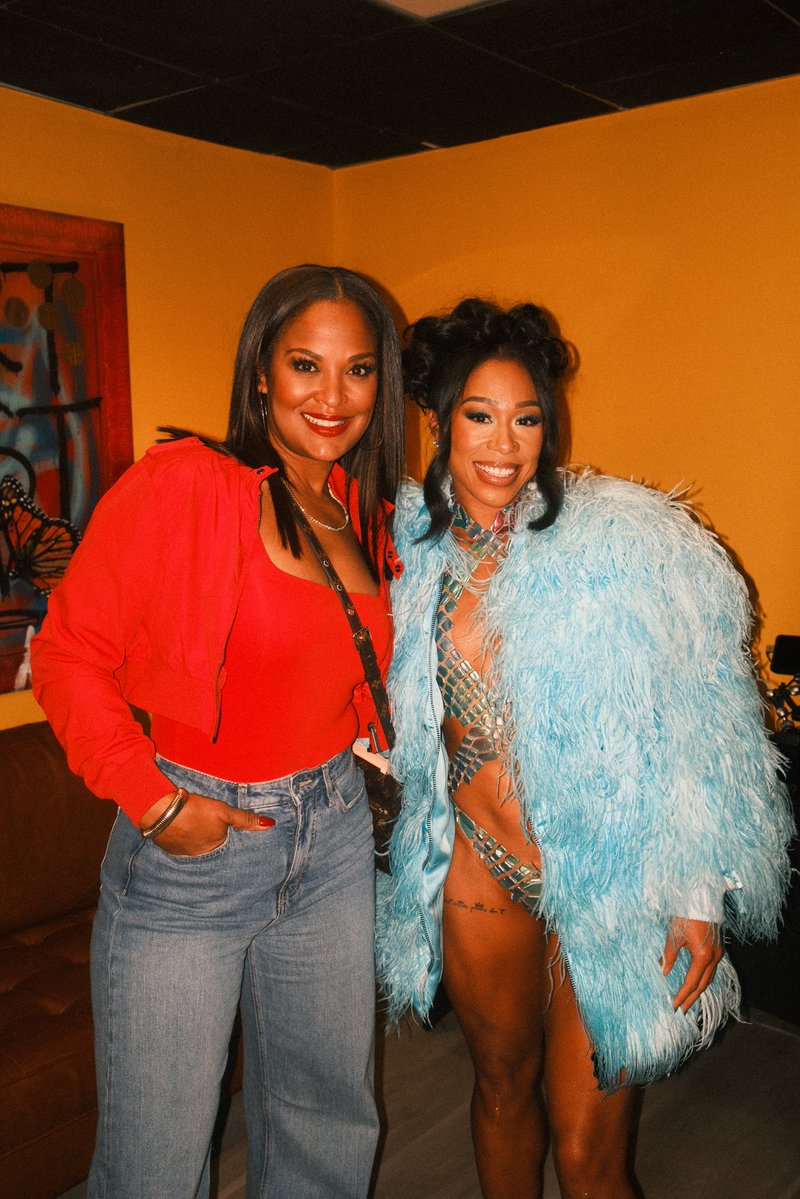 alyciambaum's tweet image. Real recognize real🥊🦋💣