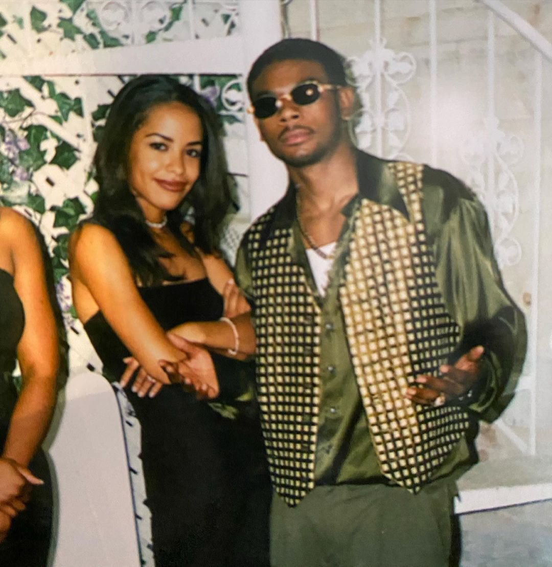 AaliyahLegion's tweet image. Aaliyah songs written by Static Major :
• Are You That Somebody 
• Come Back In One Piece 
• More Than A Woman 
• Don’t Know What To Tell Ya
• Loose Rap
• Rock The Boat 
• Try Again 
• We Need A Resolution 
• Steady Ground 
• Basically the entire self titled album