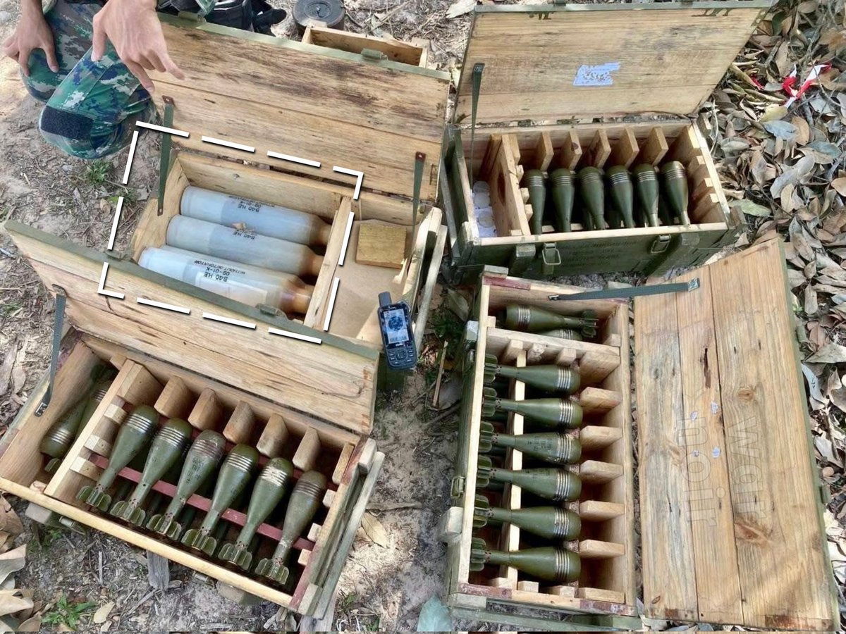 #Thailand / #Cambodia 🇹🇭🇰🇭: Royal Thai Army captured numerous weapons and ammunition from the Cambodian Forces on the border. 

Seemingly several rare B40 HE  RPG-2 projectiles were captured as well —originally made by #Vietnam 🇻🇳 and later sold / supplied to the RCA.