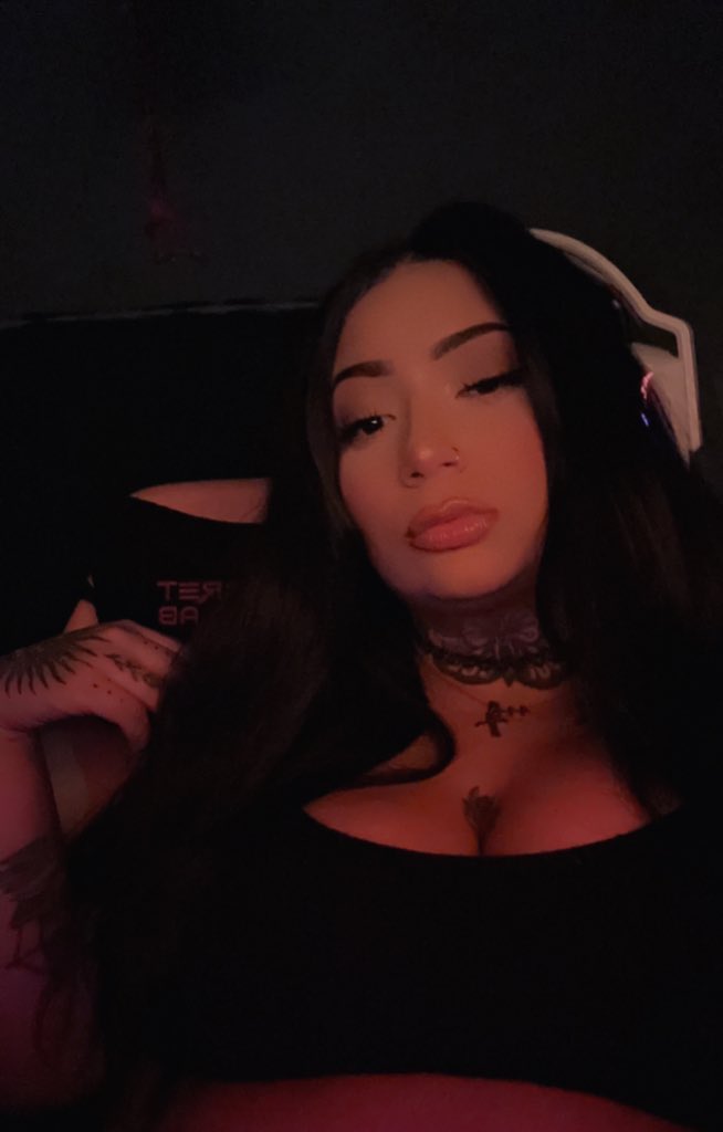 𝑐𝑦𝑛𝑛𝑎 🤍 tweet media