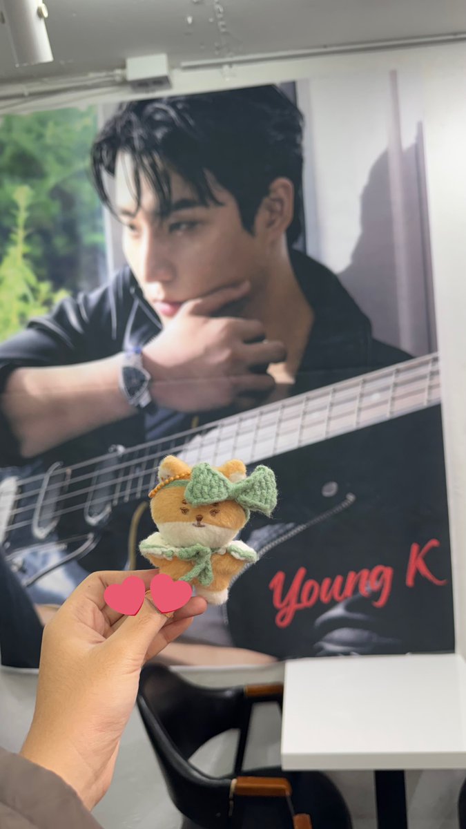 wintersnshn_'s tweet photo. #The_Voice_Behind_MyDay @DAY6_bdevent 🦊🎉🎁🧡 https://t.co/lqaAPV9FLa