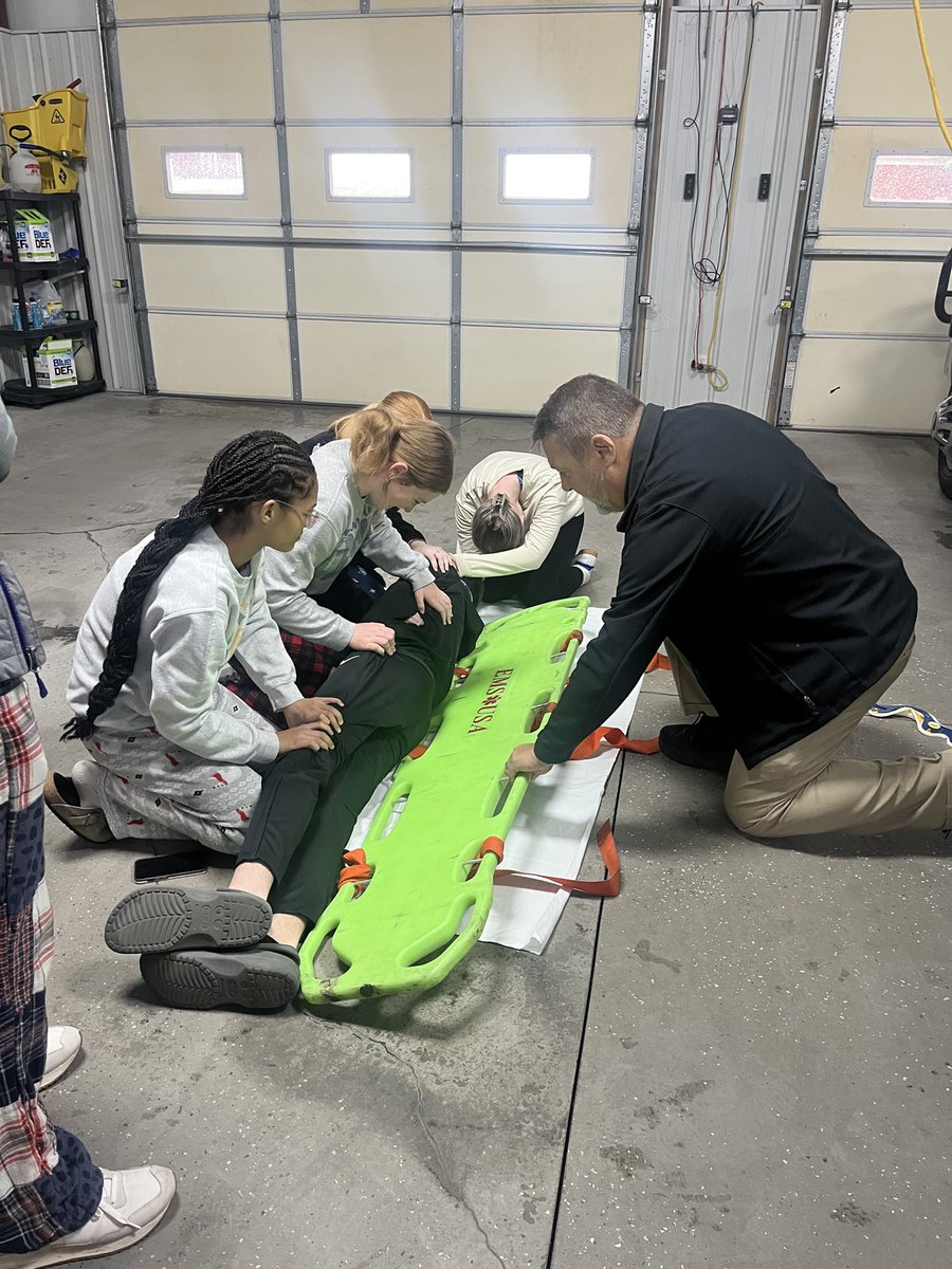 GreenCoHS's tweet photo. Ms. Bagby’s Emergency Procedures students took a field trip to Green County EMS today. A big thank you to Green County EMS and AirEvac for opening their doors and giving our students a firsthand look into their careers. 🚑🚁
#AllInAllYear #TechSuccess https://t.co/ZU4ZN8Tiqp