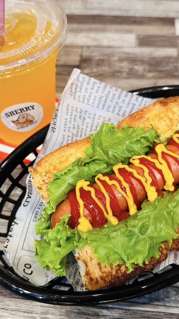 11:00-18:00営業開始です🥤🌭 ご利用お待ちしております