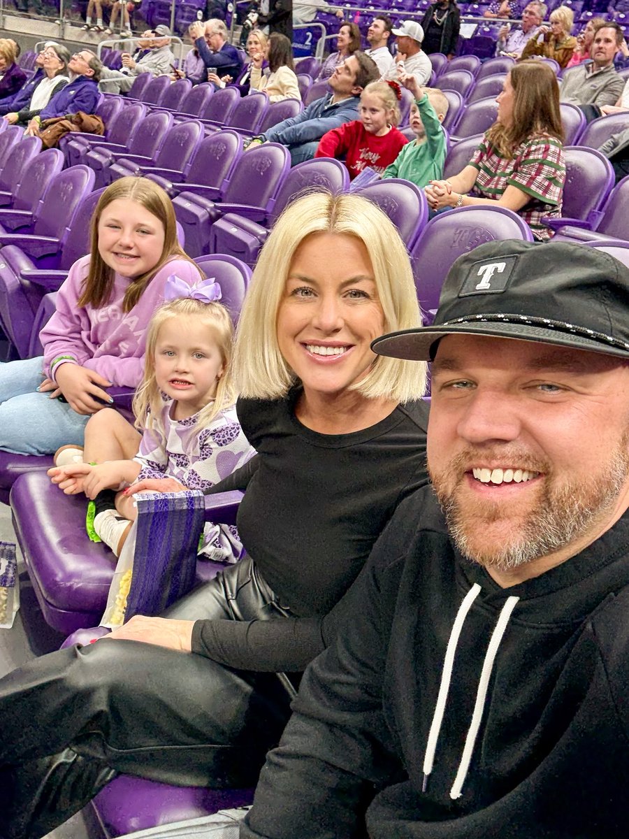 Lad Moore tweet media