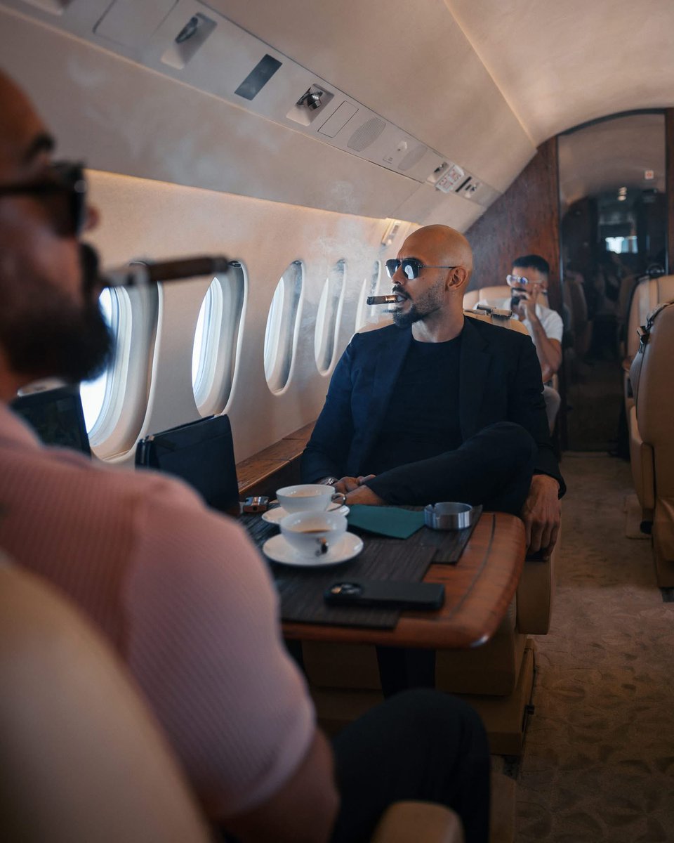 t_double12's tweet image. For every reason it’s not possible, there are hundreds of people who have faced the same circumstances and succeeded