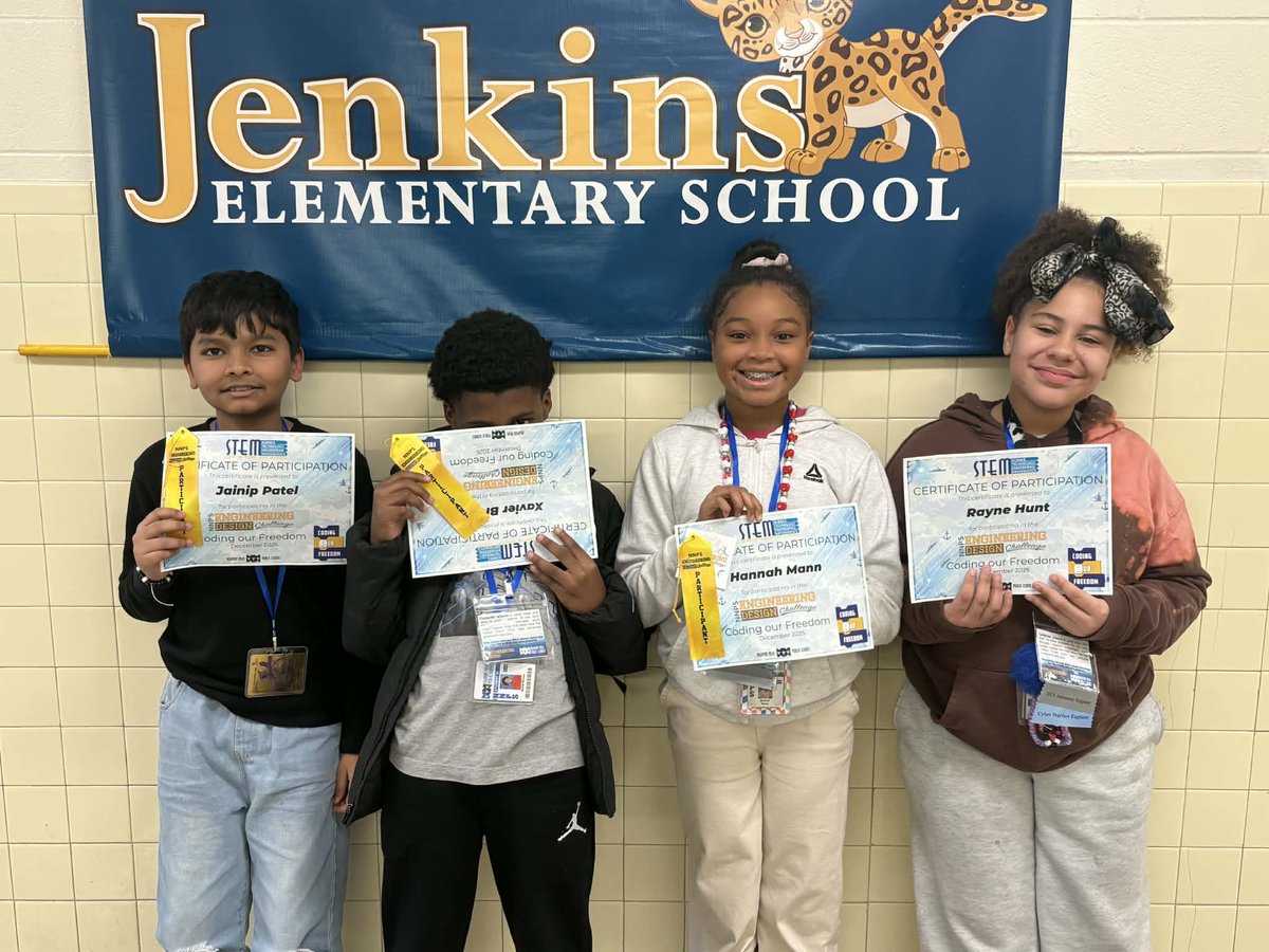 NNPSJenkins's tweet photo. This year's STEM challenge was called Coding for Freedom and our talented jaguars channeled their coding skills as "software engineers" to defend their Lego ship! #NNPSProud https://t.co/7y9QMtHygW