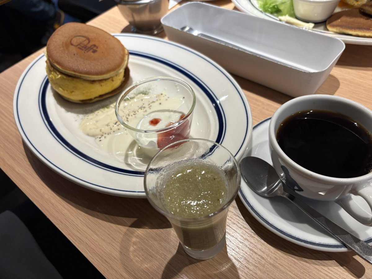 KT85205597's tweet photo. さらにカフェへ行きます。
Okaffe Kyotoへ。通りからはちょっと分かりにくかったです。奥へ入るとカフェが。
たまごサンド セニョリータというのを食べました。
セニョリータは、スペイン語で若い未婚女性に対する敬称で、「お嬢さん」「ミス」に相当するそう。
#Okaffe #たまごサンドセニョリータ https://t.co/oGIW0qKK3D