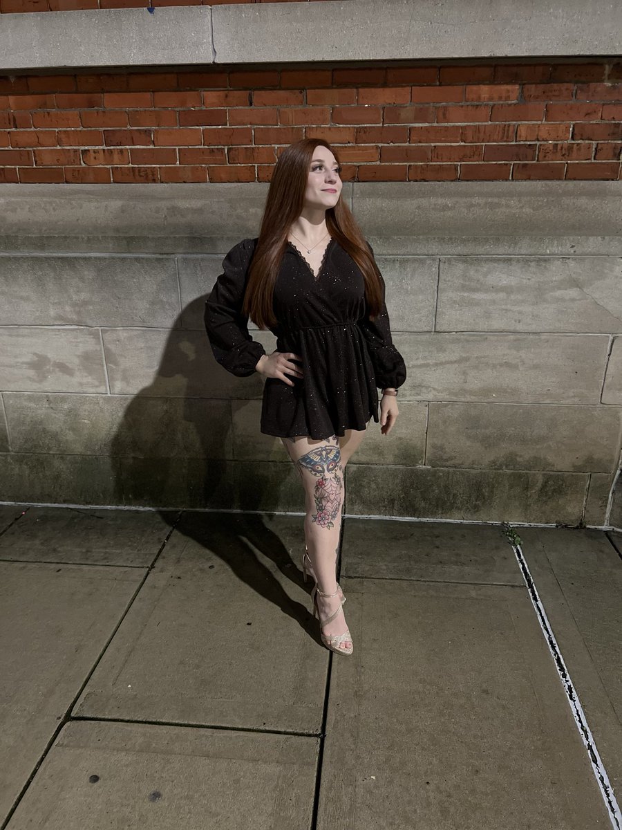 WOOF WOOF WOOF

MY QUEEN

WOOF WOOF WOOF