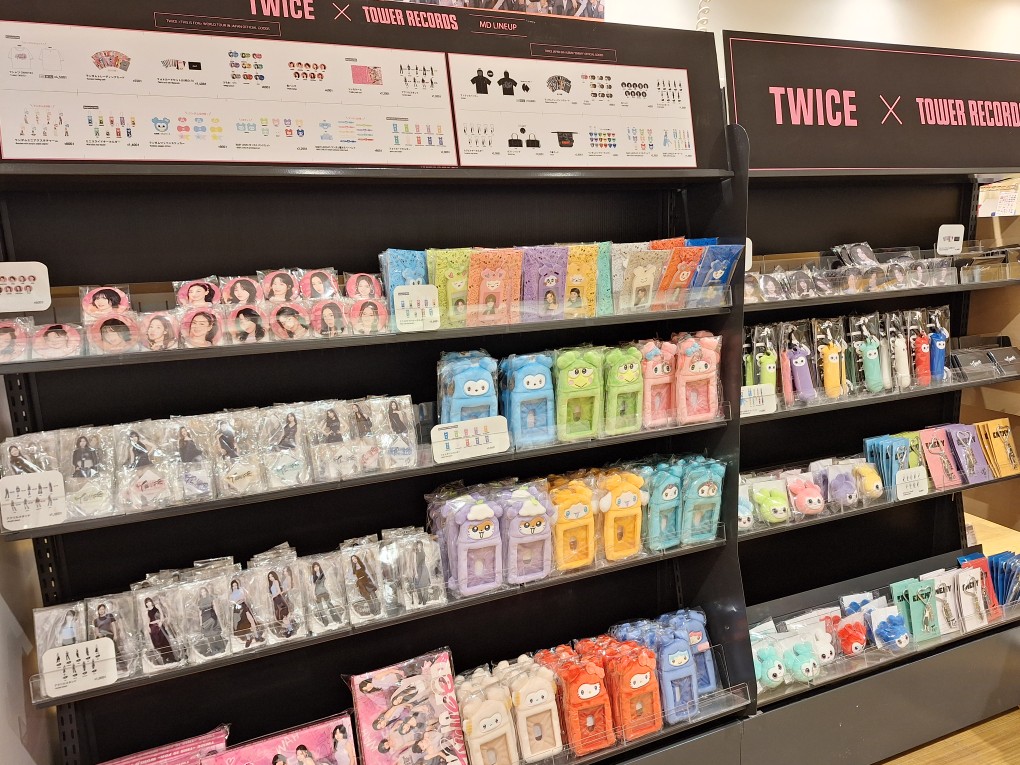 💖#TWICE💖 ／ TWICE OFFICIAL GOODS 本日から販売スタートです