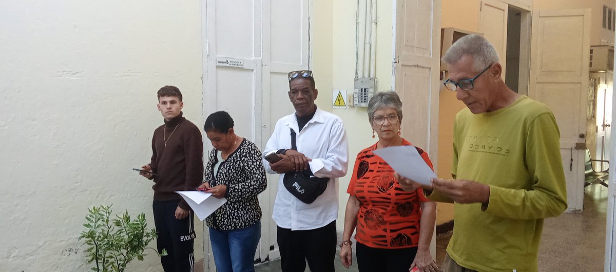 Celebra matutino la dirección interna de la DOTU Cienfuegos con el acontecer noticioso y las principales tareas del departamento.