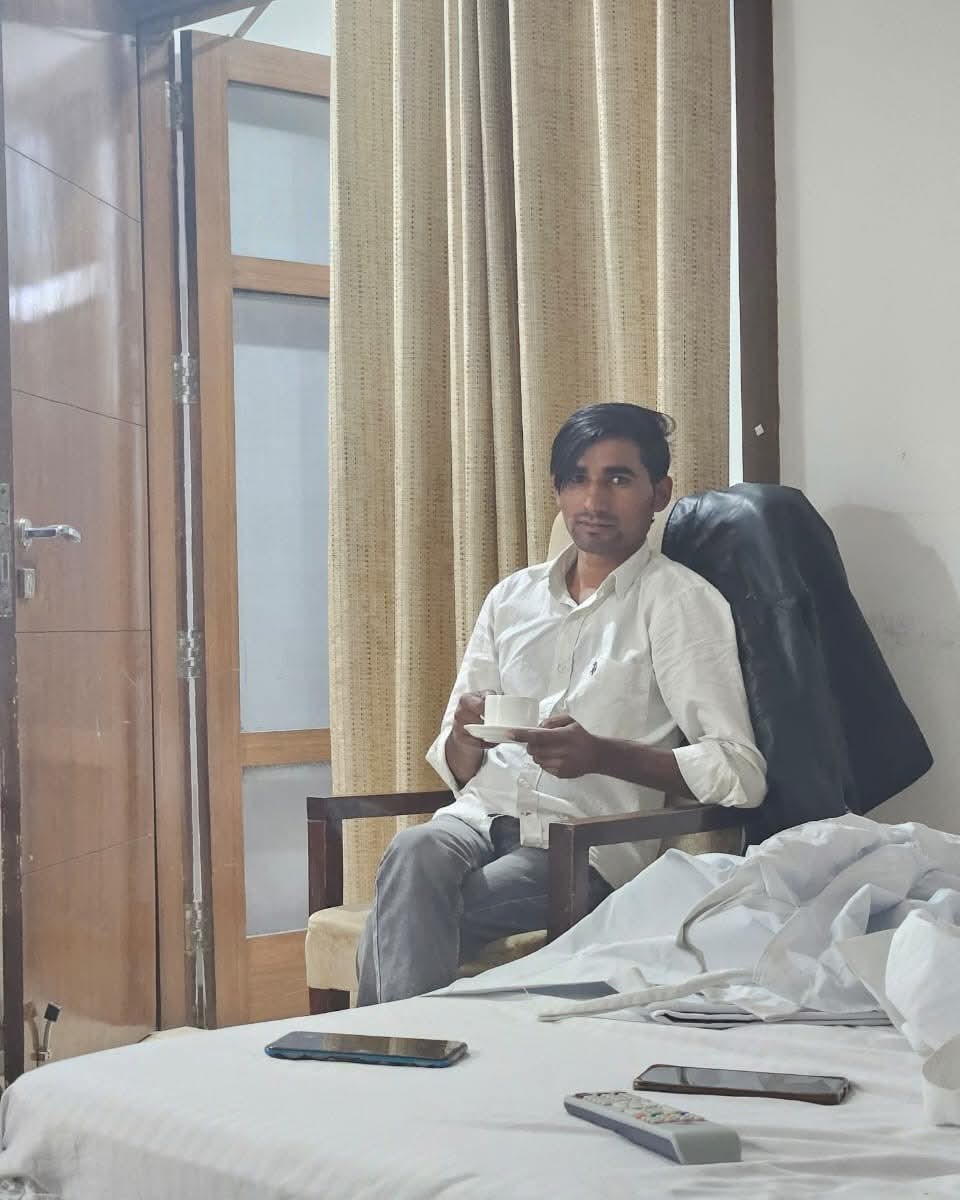 #MLA हॉस्टल #चंडीगढ़ की चाय का कुछ अलग ही अंदाज है ☕

#बाबा_मंत्री_इलियास_जी <a href="/ChMohdIlyas/">Ch Mohd Ilyas MLA</a> <a href="/JavedMewat/">Ch Javed Khan</a> <a href="/BhupinderShooda/">Bhupinder Singh Hooda</a> <a href="/DeependerSHooda/">Deepender Singh Hooda</a> <a href="/ShayarImran/">Imran Pratapgarhi</a> <a href="/RahulGandhi/">Rahul Gandhi</a> <a href="/INCIndia/">Congress</a>