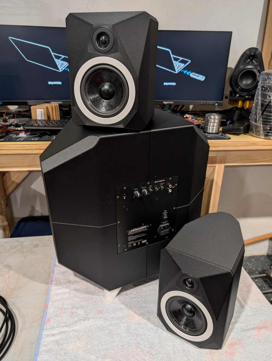 DepositionSound's tweet image. There's a lot of ooompf packed into these carefully arranged layers of plastic (a pair of FDMGeos and an FDMS8 Powered Subwoofer).

Caution: This setup will tickle your ear bones and wake the neighbors. 🔊🤤🤘🏼

depositionsound.com/fdmgeo?enc=404…

depositionsound.com/fdms8?ur=40403…