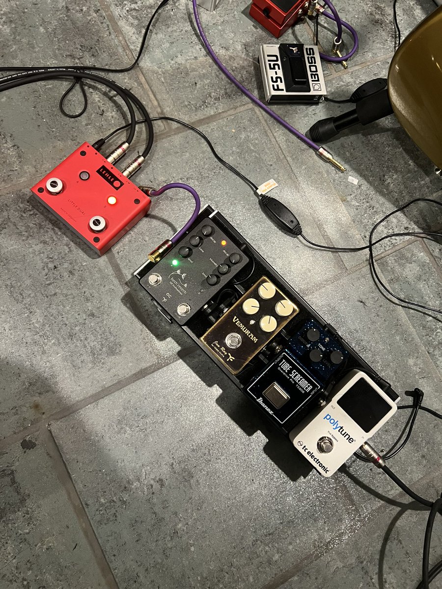 TomoJustFunky's tweet image. I love these vintage Fender Musicmaster Bass Amps❤️ @amp.rx is so good too! 

#fender #guitars #musicmaster #musicmasterbass #brownbox @celestionUK