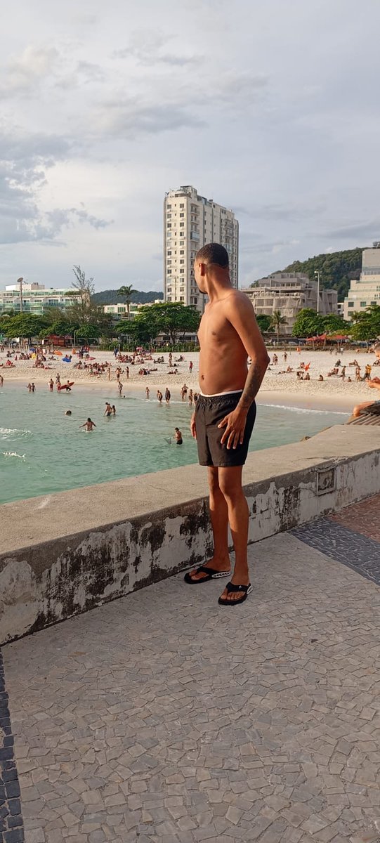 Carioca não gosta de dias nublado... 🤤🏖