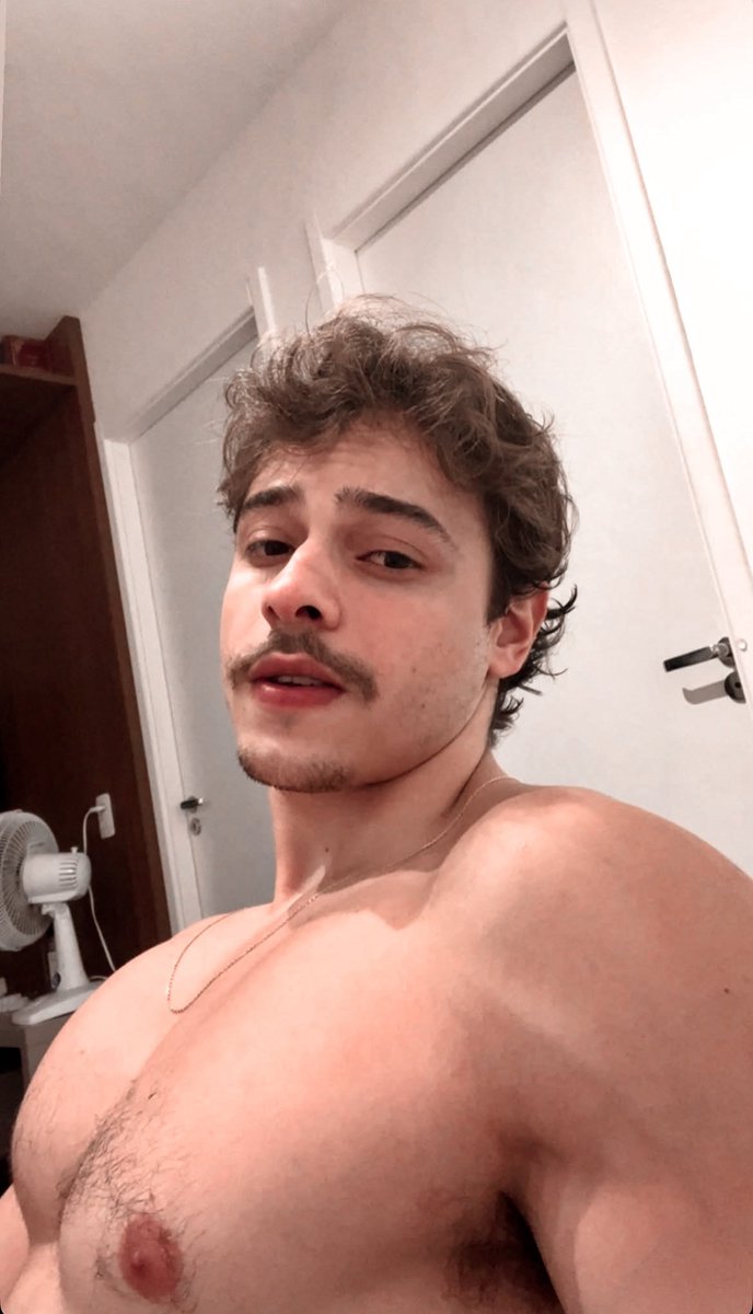 𝓰ɑbɾiel 𝓬ɑstro tweet media