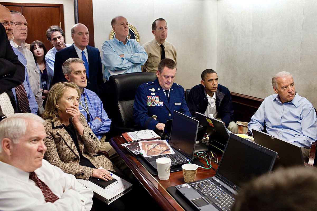 DaveBetras's tweet photo. Vibes in every house in Providence RI and Salem NH right now, watching 12/18/2025 Press Conference and Col. Oscar Perez unveiling the name of the #BrownUniversity shooter: Claudio Neves-Valente, 48 (Portuguese US Permanent Resident &amp; former Brown student) - Manhunt is over. https://t.co/6bZcwW3Ni3