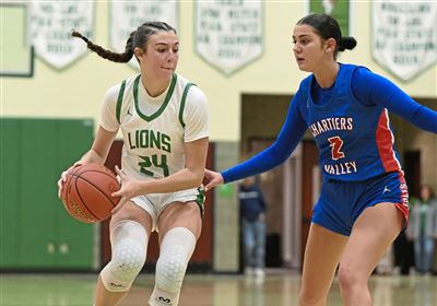 BREAL412's tweet image. Defending PIAA Class 5A girls champ South Fayette has been a buzzsaw, winning its seven games by margins of 27, 30, 45, 34, 47, 41 &amp;amp; 46. 👀👀👀
Big tests coming, though. Will play in a loaded tourney in Tampa next week. Open against Miami Country Day, also a reigning state champ.
