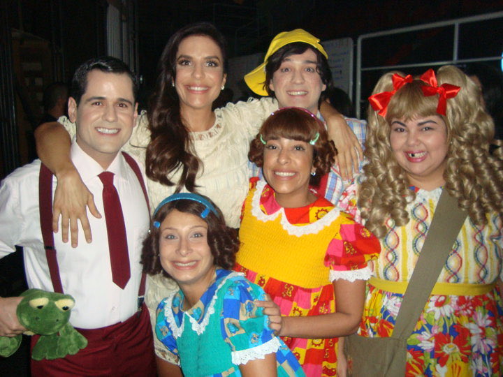 ogabzou's tweet image. Ouvindo Melanie tendo mais de 15 anos