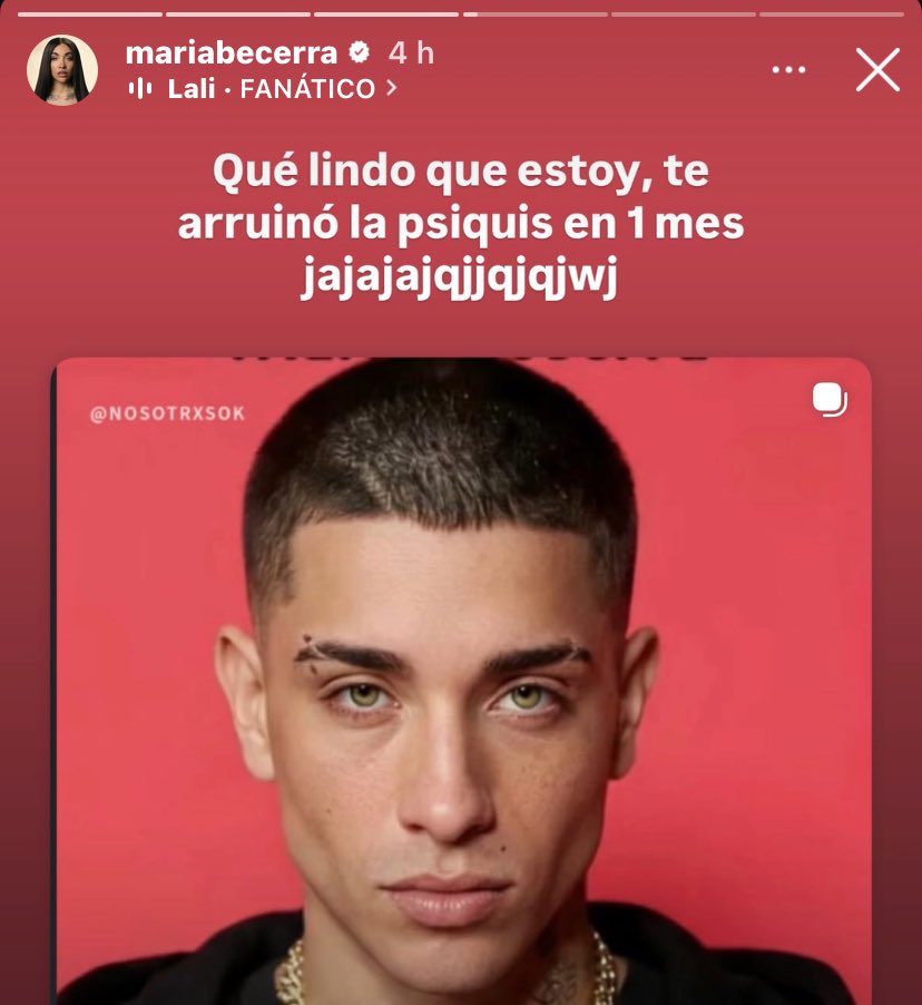 MARIA BECERRA USANDO FANÁTICO 😍