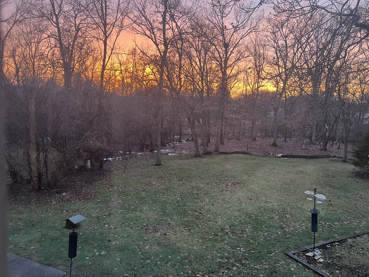 twojayess's tweet image. 