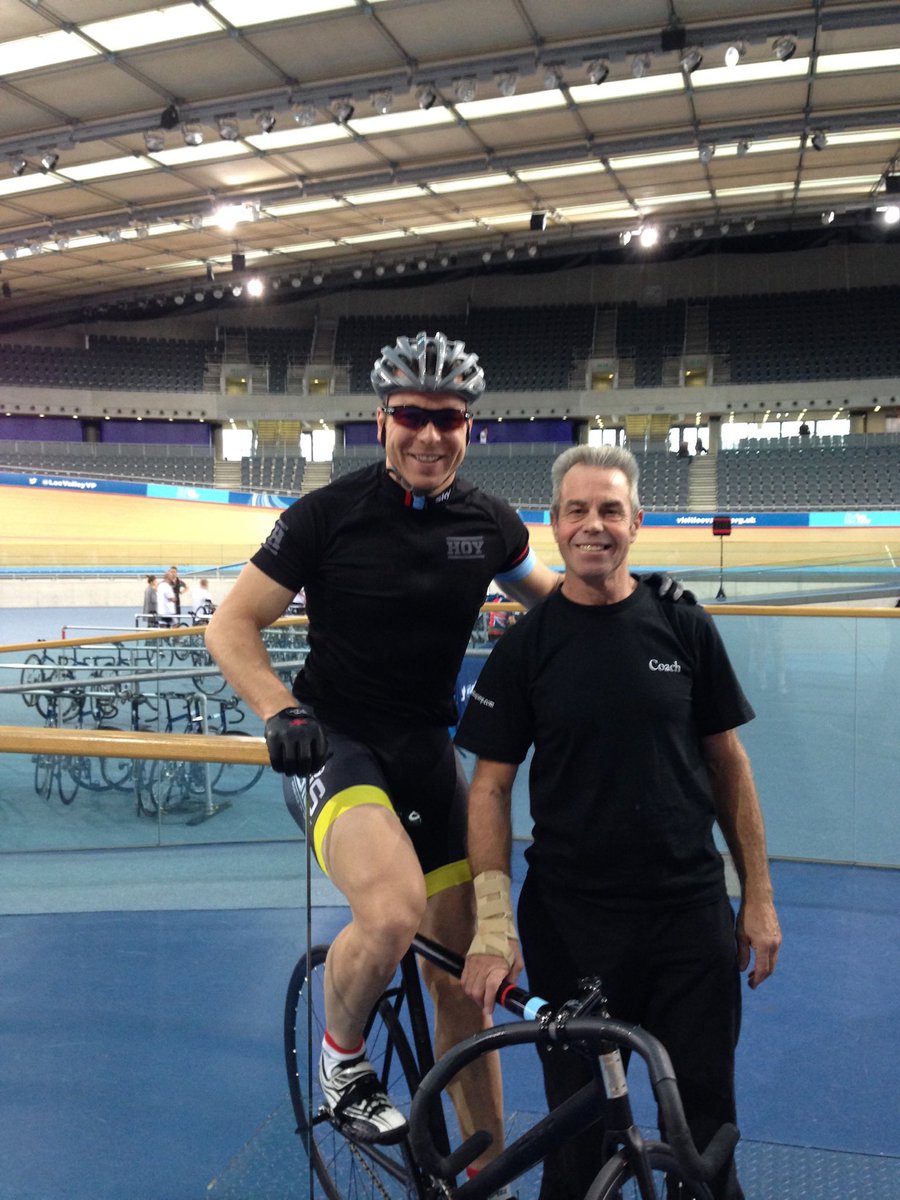 LEGRO's tweet image. Sir Chris Hoy and his supportive wife are an inspiration to us all. A lovely man with the courage of a lion  BBC’s programme Cancer Courage and Me was both heart wrenching and inspiring #fightprostatecancer #getcheckedout